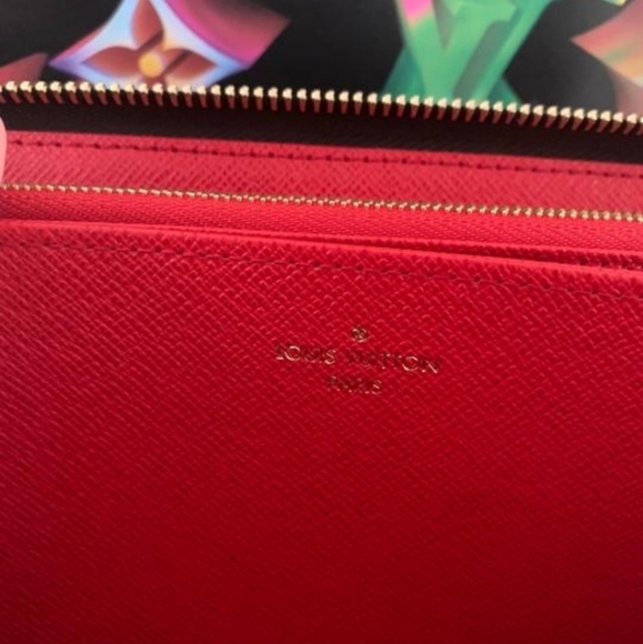 100% Louis Vuitton Zippy Wallet - Picture 6 of 9
